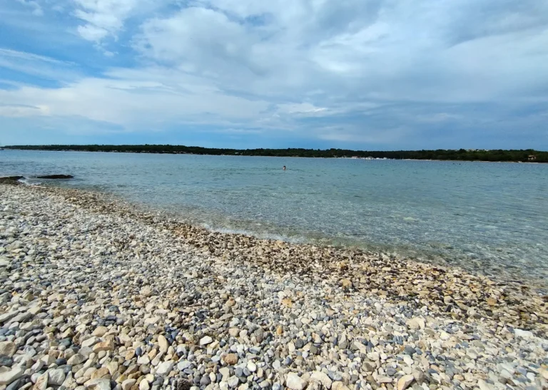 cervar-porat-beach2