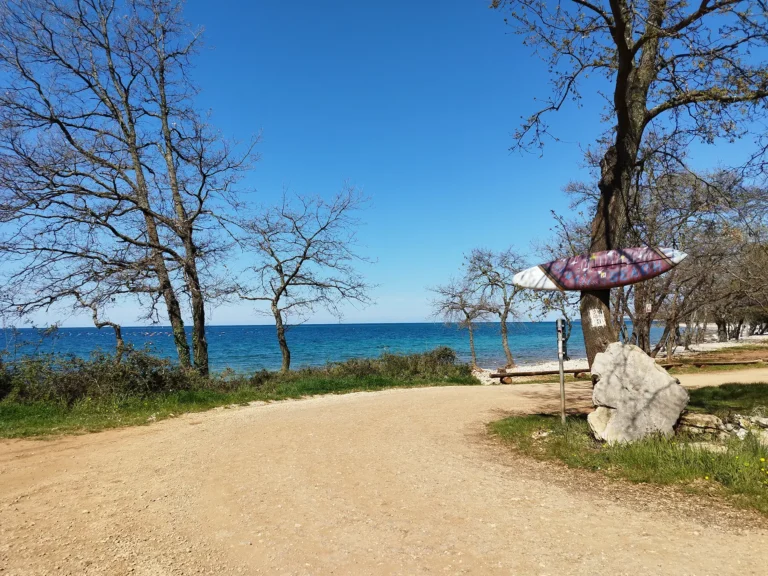 cervar-porat-walking2